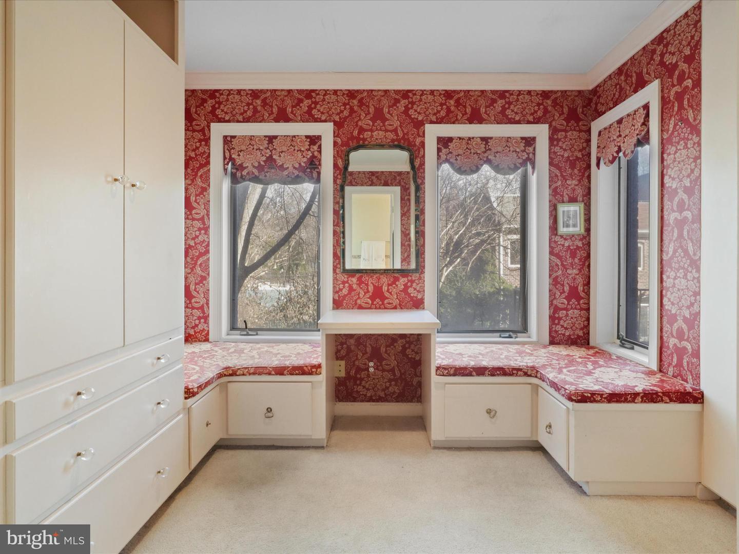 4012 CHANCERY CT NW, WASHINGTON, District Of Columbia 20007, 4 Bedrooms Bedrooms, ,3 BathroomsBathrooms,Residential,For sale,4012 CHANCERY CT NW,DCDC2176000 MLS # DCDC2176000