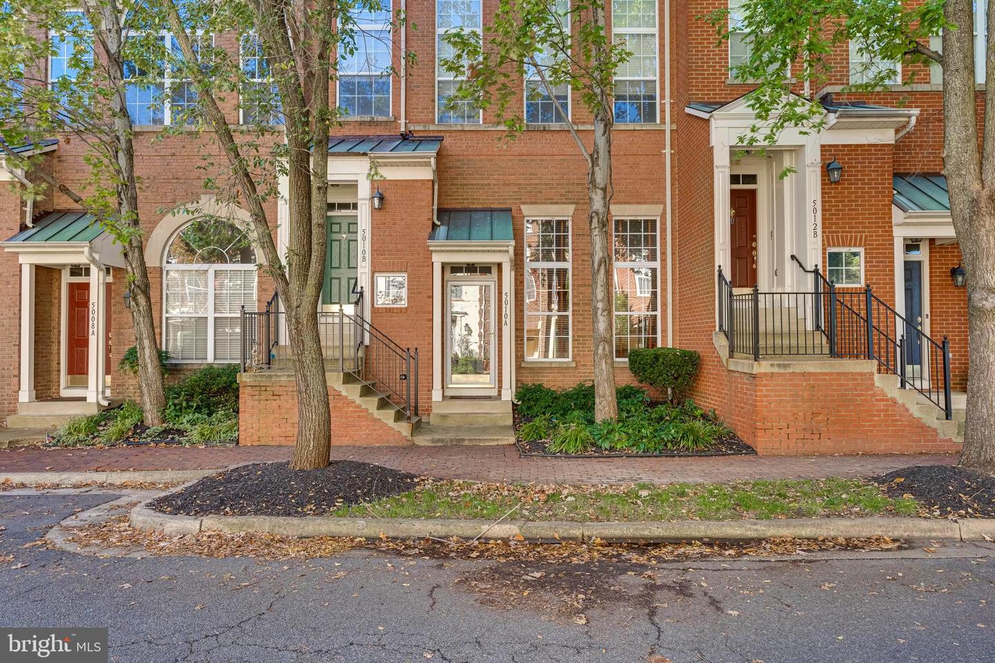 5010 BARBOUR DR #A, ALEXANDRIA, Virginia 22304, 2 Bedrooms Bedrooms, ,2 BathroomsBathrooms,Residential,For sale,5010 BARBOUR DR #A,VAAX2041504 MLS # VAAX2041504