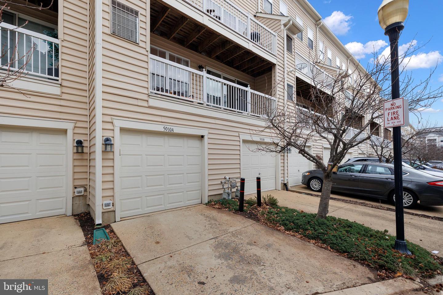 5010 BARBOUR DR #A, ALEXANDRIA, Virginia 22304, 2 Bedrooms Bedrooms, ,2 BathroomsBathrooms,Residential,For sale,5010 BARBOUR DR #A,VAAX2041504 MLS # VAAX2041504