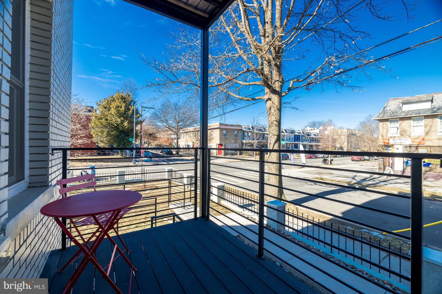 1236 SHEPHERD ST NW #4, WASHINGTON, District Of Columbia 20011, 2 Bedrooms Bedrooms, ,2 BathroomsBathrooms,Residential,For sale,1236 SHEPHERD ST NW #4,DCDC2183528 MLS # DCDC2183528
