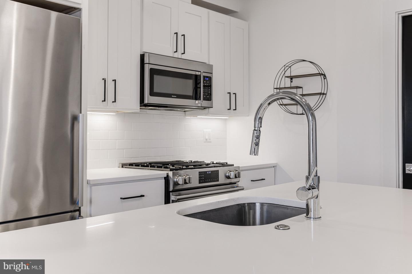 1236 SHEPHERD ST NW #4, WASHINGTON, District Of Columbia 20011, 2 Bedrooms Bedrooms, ,2 BathroomsBathrooms,Residential,For sale,1236 SHEPHERD ST NW #4,DCDC2183528 MLS # DCDC2183528