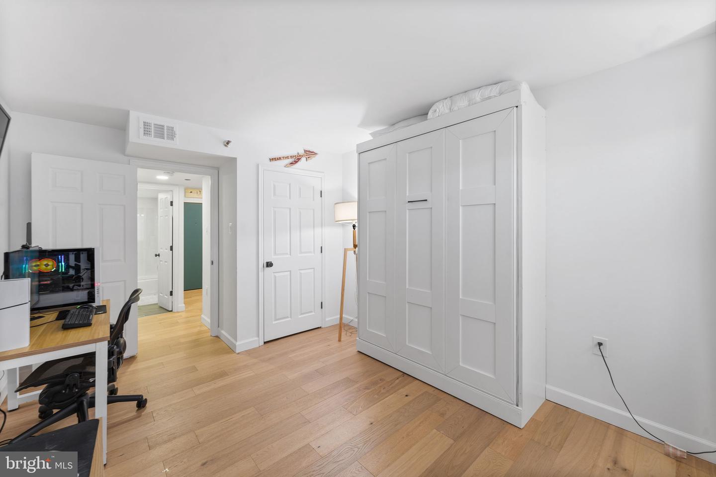 1301 N COURTHOUSE RD #1010, ARLINGTON, Virginia 22201, 2 Bedrooms Bedrooms, 6 Rooms Rooms,2 BathroomsBathrooms,Residential,For sale,1301 N COURTHOUSE RD #1010,VAAR2053010 MLS # VAAR2053010