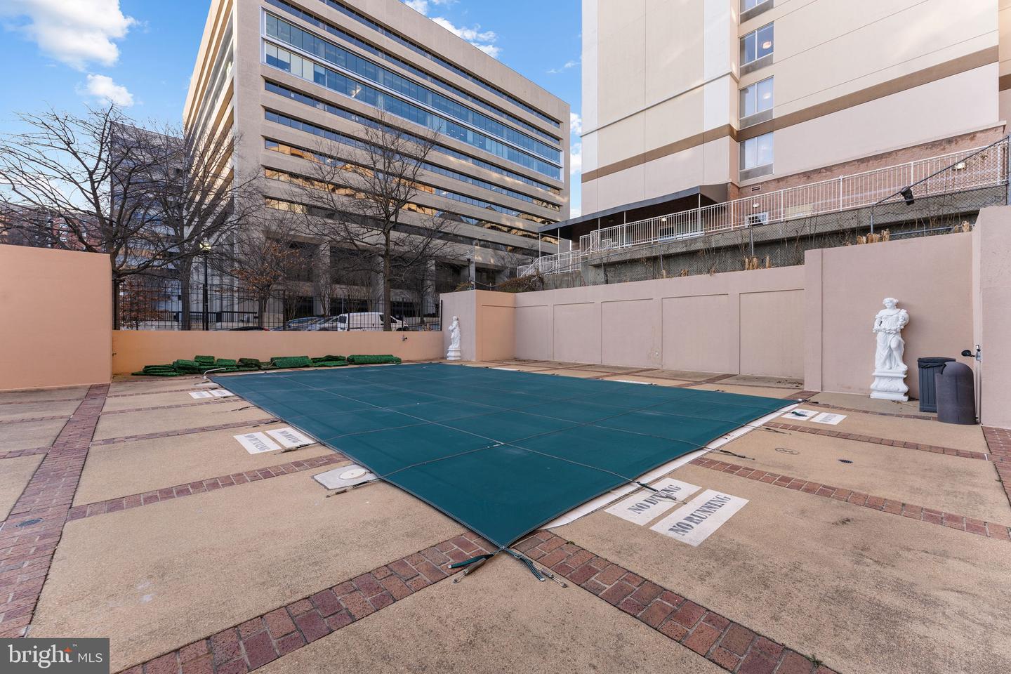 1301 N COURTHOUSE RD #1010, ARLINGTON, Virginia 22201, 2 Bedrooms Bedrooms, 6 Rooms Rooms,2 BathroomsBathrooms,Residential,For sale,1301 N COURTHOUSE RD #1010,VAAR2053010 MLS # VAAR2053010