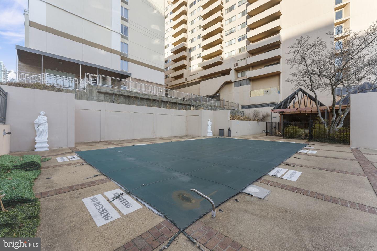 1301 N COURTHOUSE RD #1010, ARLINGTON, Virginia 22201, 2 Bedrooms Bedrooms, 6 Rooms Rooms,2 BathroomsBathrooms,Residential,For sale,1301 N COURTHOUSE RD #1010,VAAR2053010 MLS # VAAR2053010