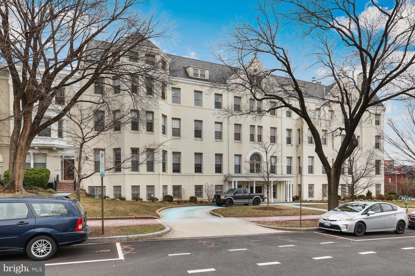 101 N CAROLINA AVE SE #301, WASHINGTON, District Of Columbia 20003, 3 Rooms Rooms,1 BathroomBathrooms,Residential,For sale,101 N CAROLINA AVE SE #301,DCDC2184280 MLS # DCDC2184280