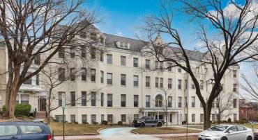 101 N CAROLINA AVE SE #301, WASHINGTON, District Of Columbia 20003, 3 Rooms Rooms,1 BathroomBathrooms,Residential,For sale,101 N CAROLINA AVE SE #301,DCDC2184280 MLS # DCDC2184280