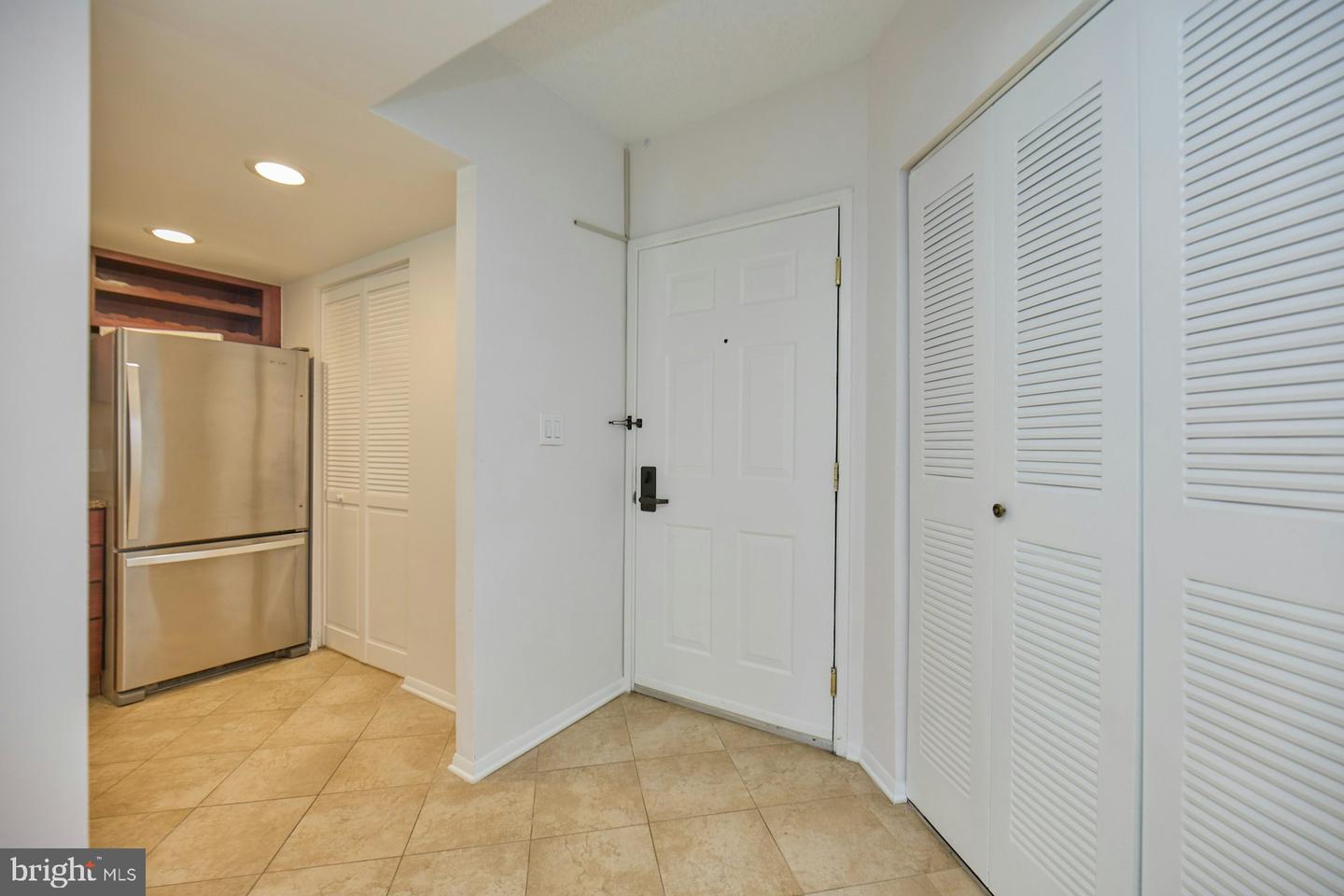 1001 N VERMONT ST #904, ARLINGTON, Virginia 22201, 1 Bedroom Bedrooms, ,1 BathroomBathrooms,Residential,For sale,1001 N VERMONT ST #904,VAAR2053290 MLS # VAAR2053290