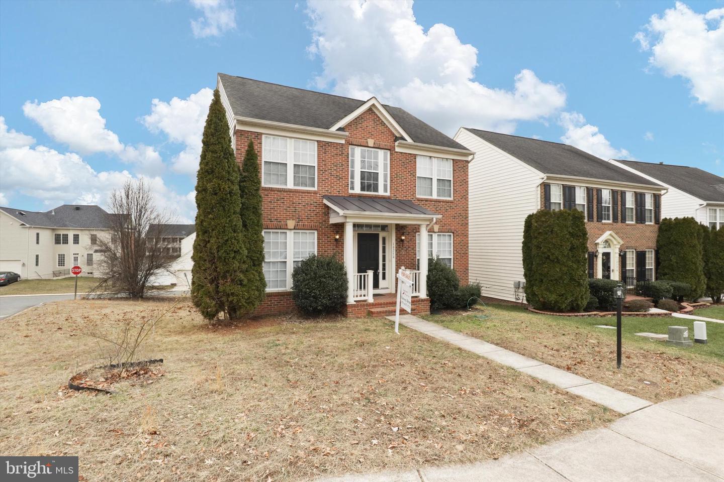 16274 RADBURN ST, WOODBRIDGE, Virginia 22191, 5 Bedrooms Bedrooms, 9 Rooms Rooms,3 BathroomsBathrooms,Residential,For sale,16274 RADBURN ST,VAPW2087634 MLS # VAPW2087634