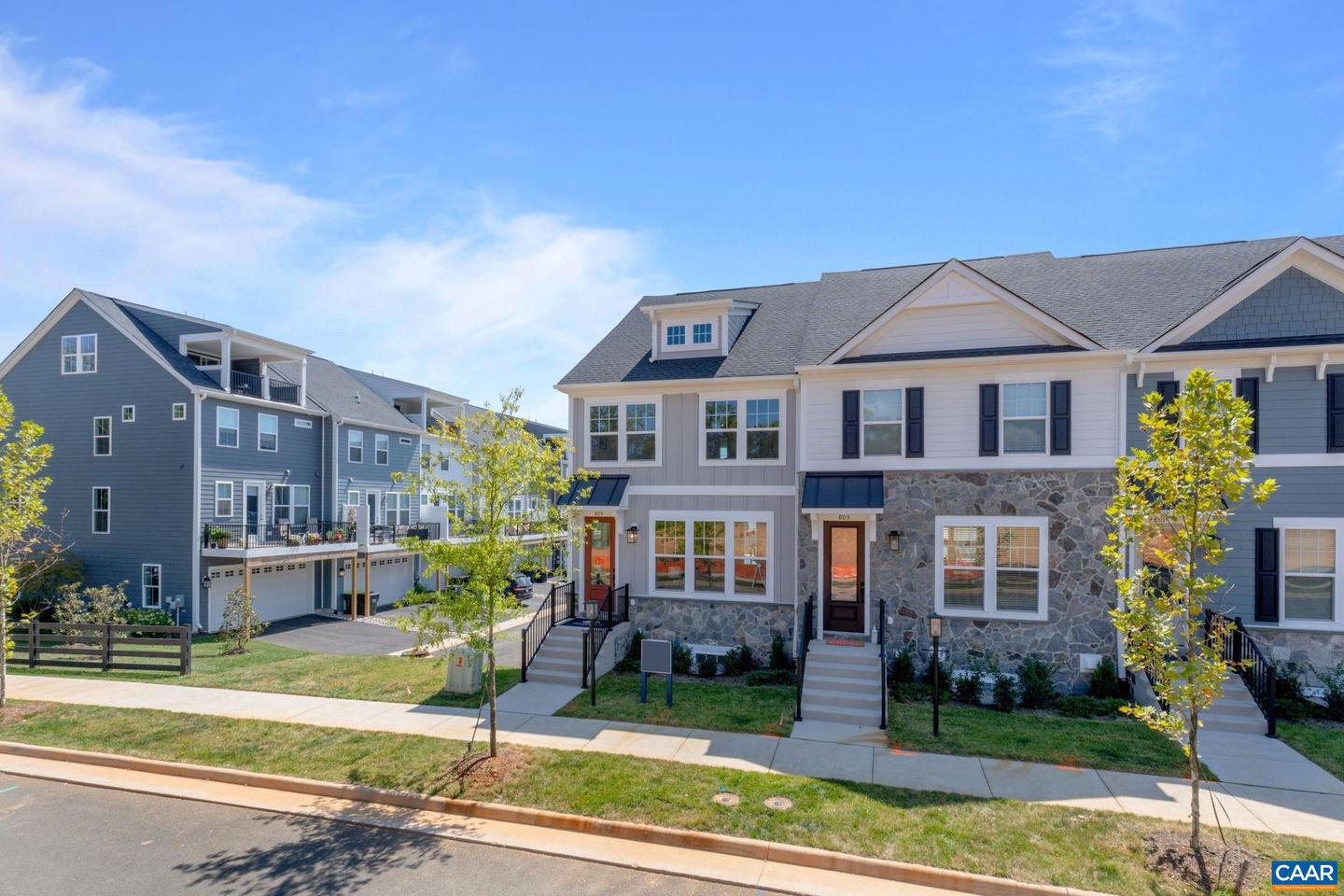 32 LINDLEY LN, CHARLOTTESVILLE, Virginia 22901, 3 Bedrooms Bedrooms, ,2 BathroomsBathrooms,Residential,For sale,32 LINDLEY LN,660815 MLS # 660815