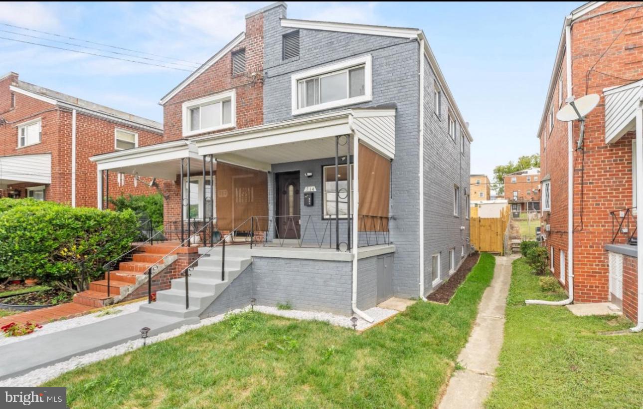 714 HAMILTON ST NE, WASHINGTON, District Of Columbia 20011, 3 Bedrooms Bedrooms, ,2 BathroomsBathrooms,Residential,For sale,714 HAMILTON ST NE,DCDC2185098 MLS # DCDC2185098