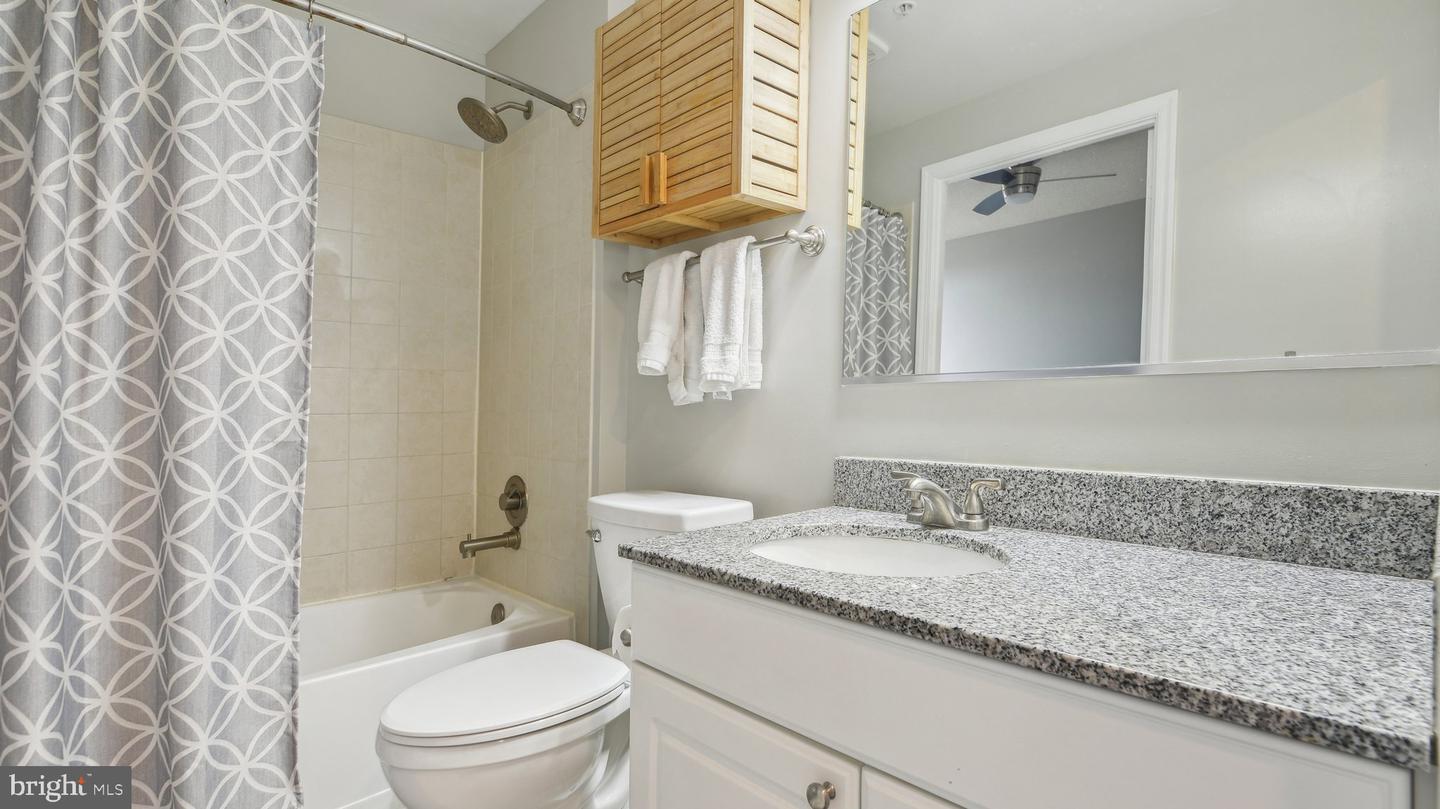 3650 S GLEBE RD #557, ARLINGTON, Virginia 22202, 1 Bedroom Bedrooms, ,1 BathroomBathrooms,Residential,For sale,3650 S GLEBE RD #557,VAAR2053294 MLS # VAAR2053294