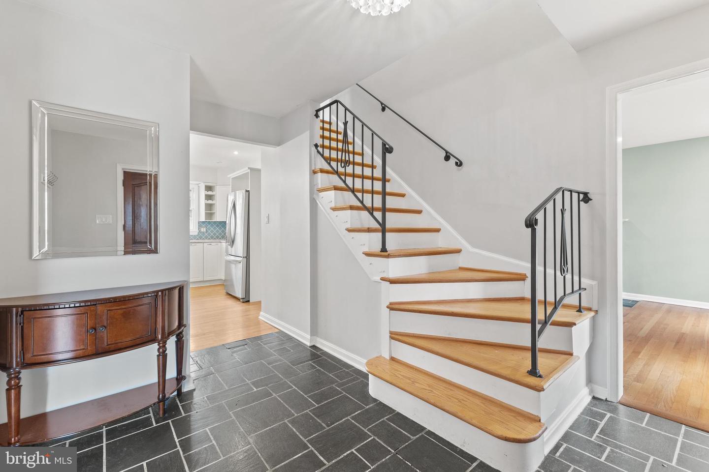 7500 TOLL CT, ALEXANDRIA, Virginia 22306, 4 Bedrooms Bedrooms, ,3 BathroomsBathrooms,Residential,For sale,7500 TOLL CT,VAFX2221566 MLS # VAFX2221566