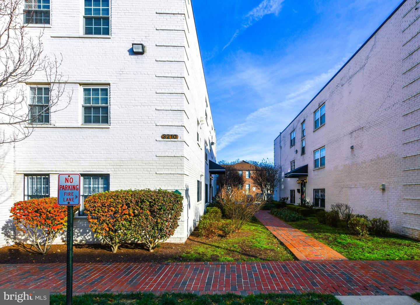 3210 8TH ST SE #9, WASHINGTON, District Of Columbia 20032, 1 Bedroom Bedrooms, ,1 BathroomBathrooms,Residential,For sale,3210 8TH ST SE #9,DCDC2184982 MLS # DCDC2184982