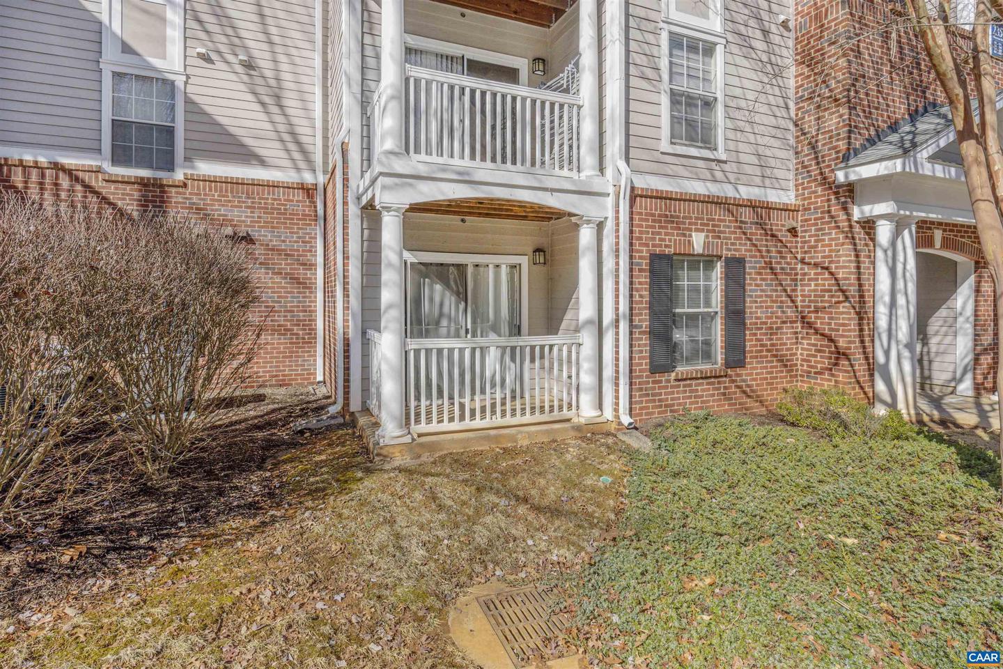 235 YELLOWSTONE DR #103, CHARLOTTESVILLE, Virginia 22903, 2 Bedrooms Bedrooms, ,2 BathroomsBathrooms,Residential,For sale,235 YELLOWSTONE DR #103,660838 MLS # 660838