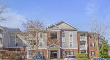 235 YELLOWSTONE DR #103, CHARLOTTESVILLE, Virginia 22903, 2 Bedrooms Bedrooms, ,2 BathroomsBathrooms,Residential,For sale,235 YELLOWSTONE DR #103,660838 MLS # 660838