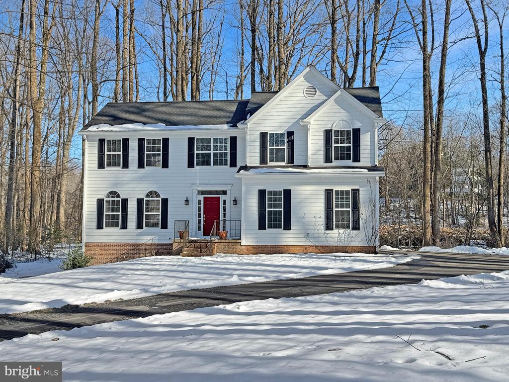 6829 SANDSTONE COURT, WARRENTON, Virginia, 4 Bedrooms Bedrooms, ,2 BathroomsBathrooms,Residential,SNOW HILL,6829 SANDSTONE COURT,VAFQ2015232 MLS # VAFQ2015232