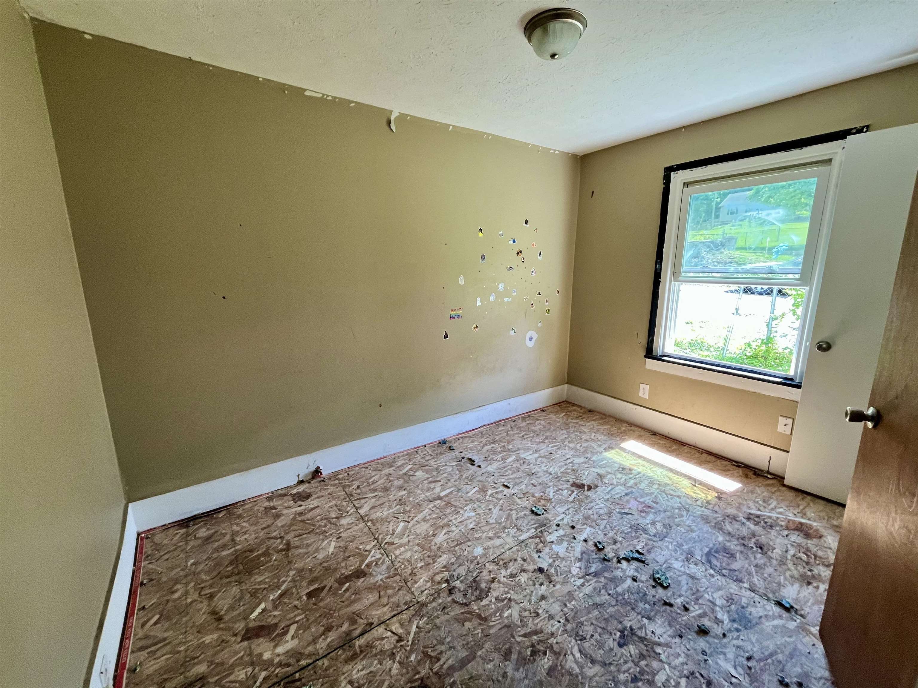 1112 BUTLER ST, STAUNTON, Virginia 24401, 4 Bedrooms Bedrooms, ,1 BathroomBathrooms,Residential,1112 BUTLER ST,660864 MLS # 660864