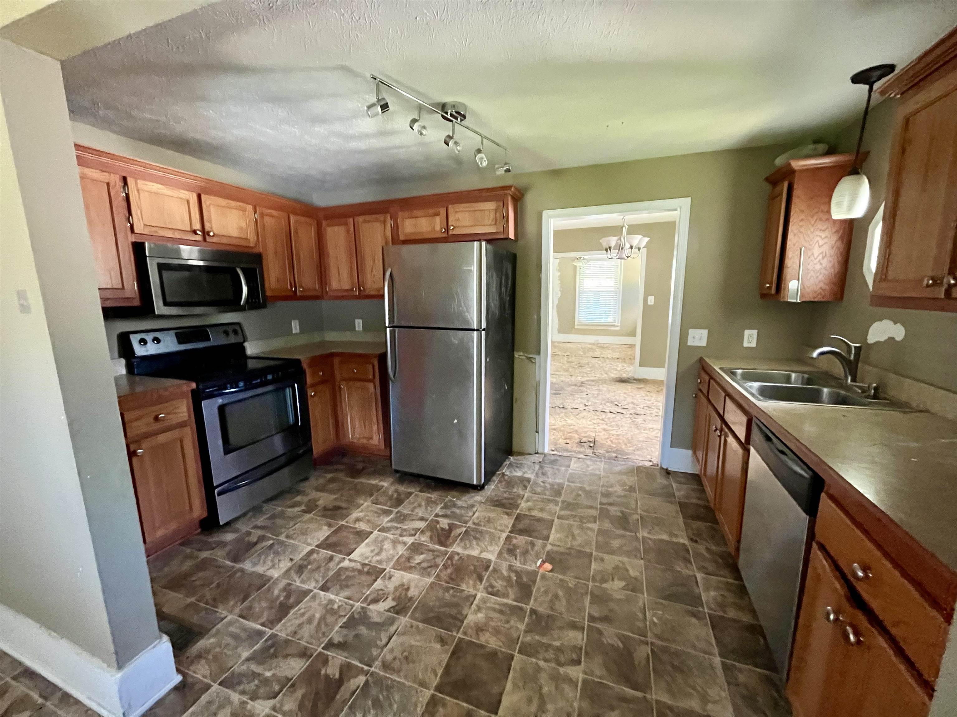 1112 BUTLER ST, STAUNTON, Virginia 24401, 4 Bedrooms Bedrooms, ,1 BathroomBathrooms,Residential,1112 BUTLER ST,660864 MLS # 660864