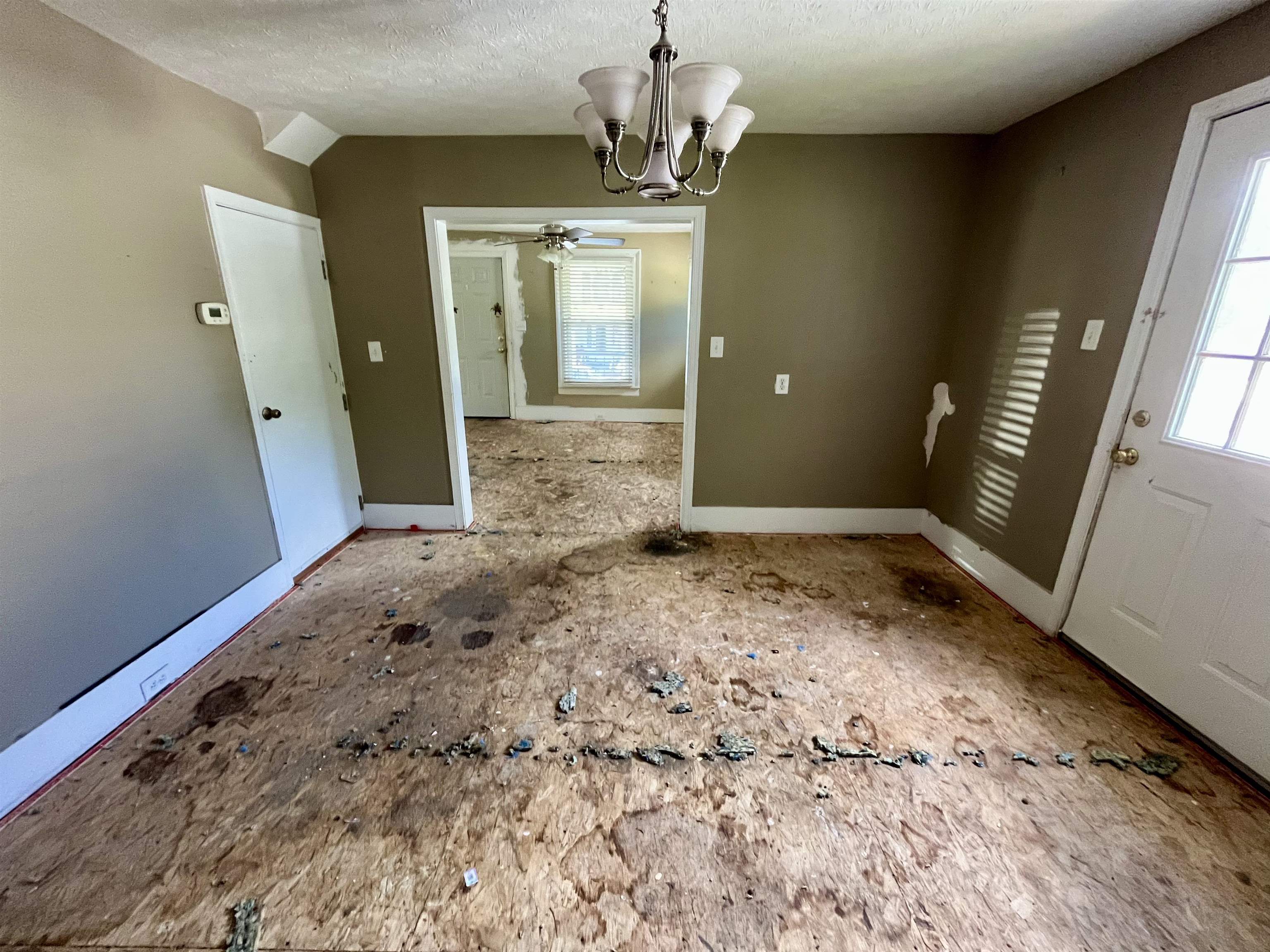 1112 BUTLER ST, STAUNTON, Virginia 24401, 4 Bedrooms Bedrooms, ,1 BathroomBathrooms,Residential,1112 BUTLER ST,660864 MLS # 660864