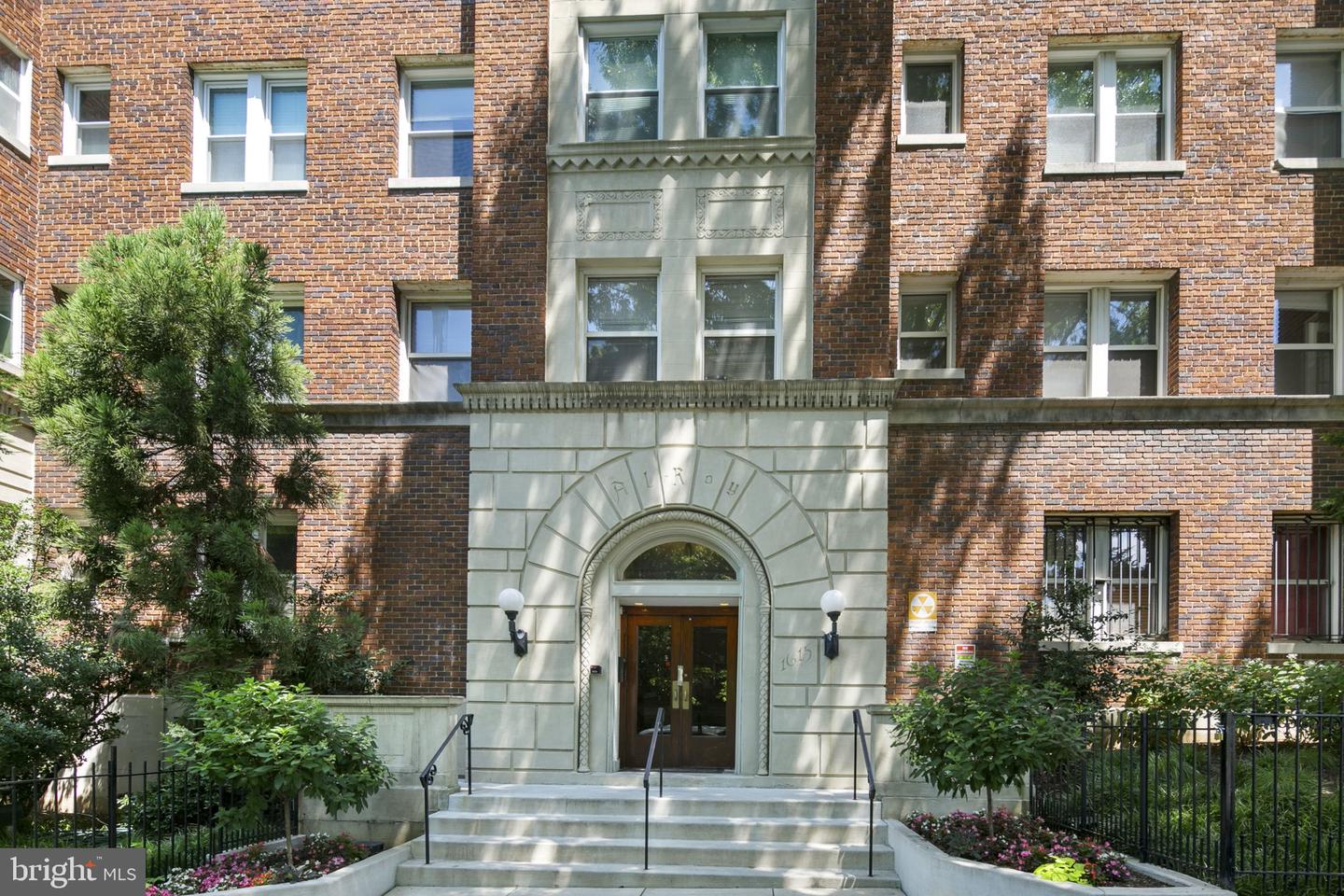 1615 KENYON ST NW #52, WASHINGTON, District Of Columbia 20010, 1 Bedroom Bedrooms, ,1 BathroomBathrooms,Residential,For sale,1615 KENYON ST NW #52,DCDC2176048 MLS # DCDC2176048