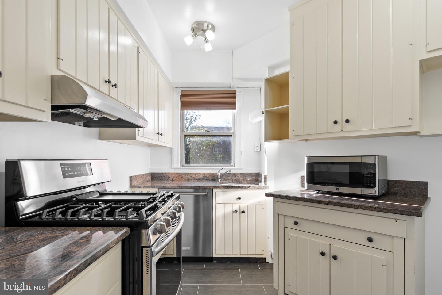 2500 Q ST NW #214, WASHINGTON, District Of Columbia 20007, 2 Bedrooms Bedrooms, ,2 BathroomsBathrooms,Residential,For sale,2500 Q ST NW #214,DCDC2175838 MLS # DCDC2175838