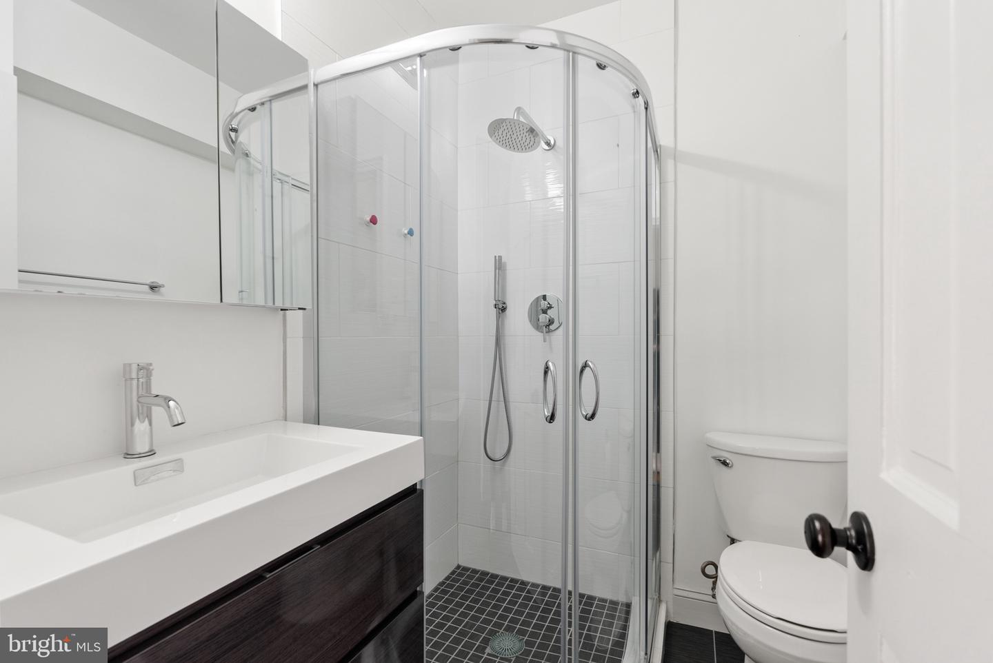 2500 Q ST NW #214, WASHINGTON, District Of Columbia 20007, 2 Bedrooms Bedrooms, ,2 BathroomsBathrooms,Residential,For sale,2500 Q ST NW #214,DCDC2175838 MLS # DCDC2175838