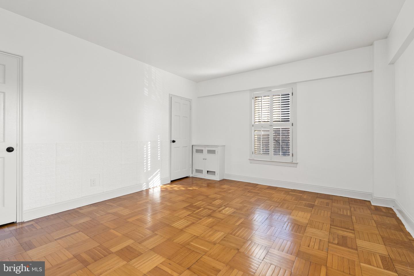 2500 Q ST NW #214, WASHINGTON, District Of Columbia 20007, 2 Bedrooms Bedrooms, ,2 BathroomsBathrooms,Residential,For sale,2500 Q ST NW #214,DCDC2175838 MLS # DCDC2175838