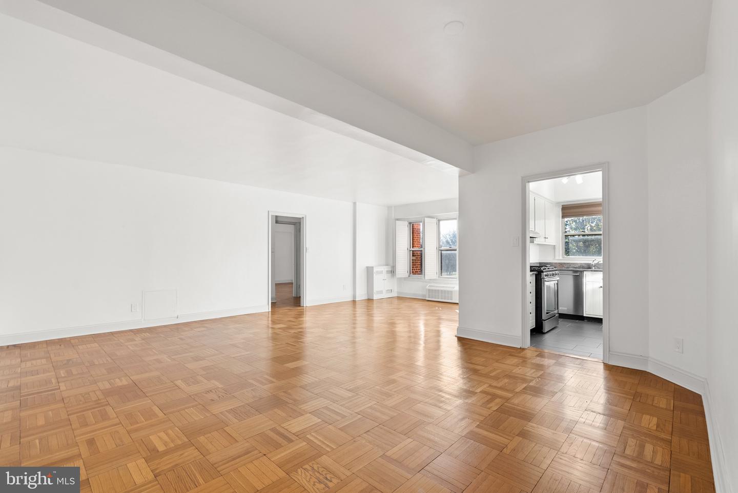 2500 Q ST NW #214, WASHINGTON, District Of Columbia 20007, 2 Bedrooms Bedrooms, ,2 BathroomsBathrooms,Residential,For sale,2500 Q ST NW #214,DCDC2175838 MLS # DCDC2175838