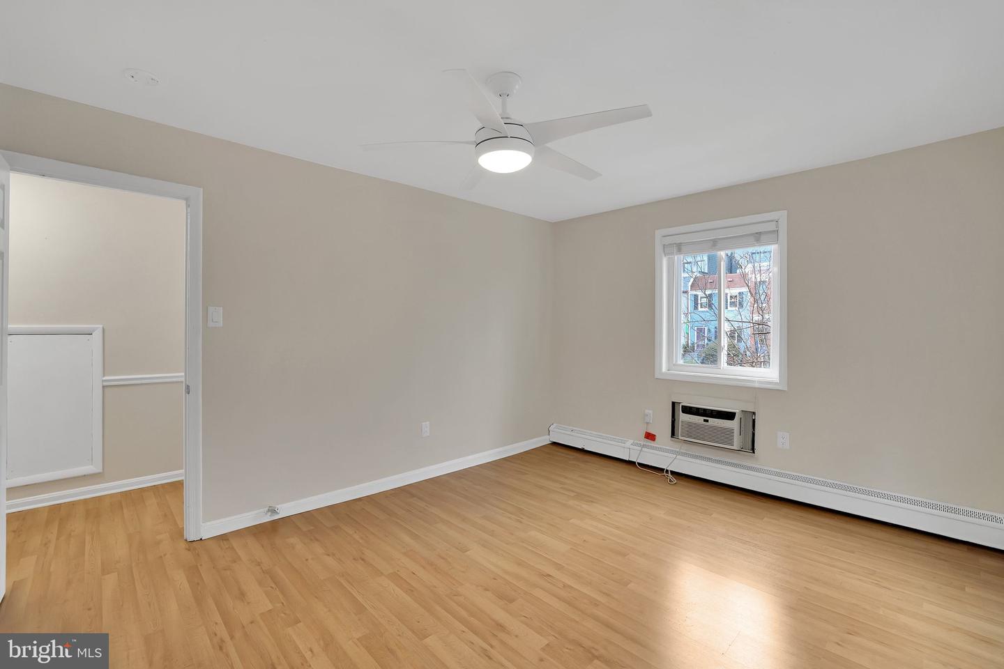 513 12TH ST NE #3, WASHINGTON, District Of Columbia 20002, 2 Bedrooms Bedrooms, ,1 BathroomBathrooms,Residential,For sale,513 12TH ST NE #3,DCDC2183772 MLS # DCDC2183772