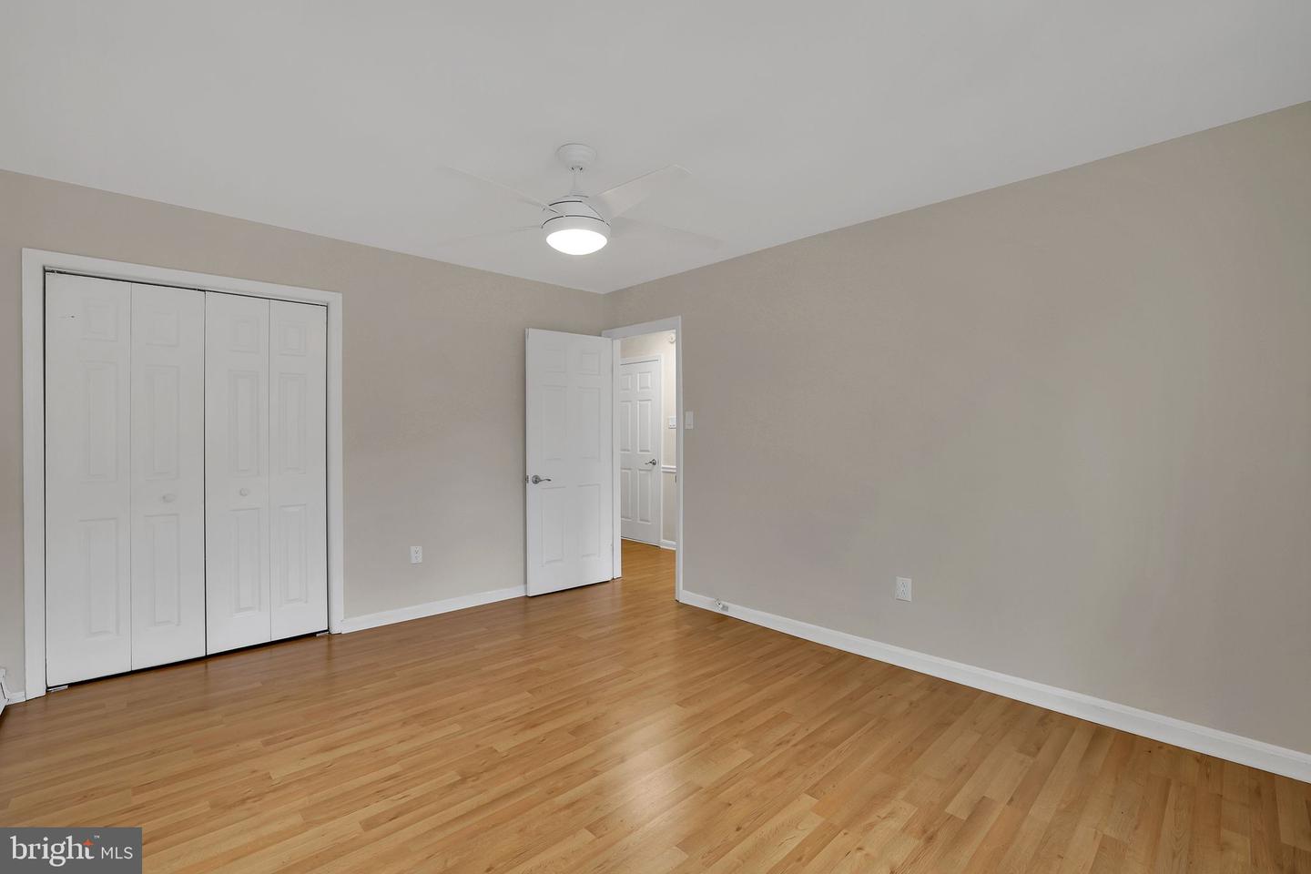 513 12TH ST NE #3, WASHINGTON, District Of Columbia 20002, 2 Bedrooms Bedrooms, ,1 BathroomBathrooms,Residential,For sale,513 12TH ST NE #3,DCDC2183772 MLS # DCDC2183772