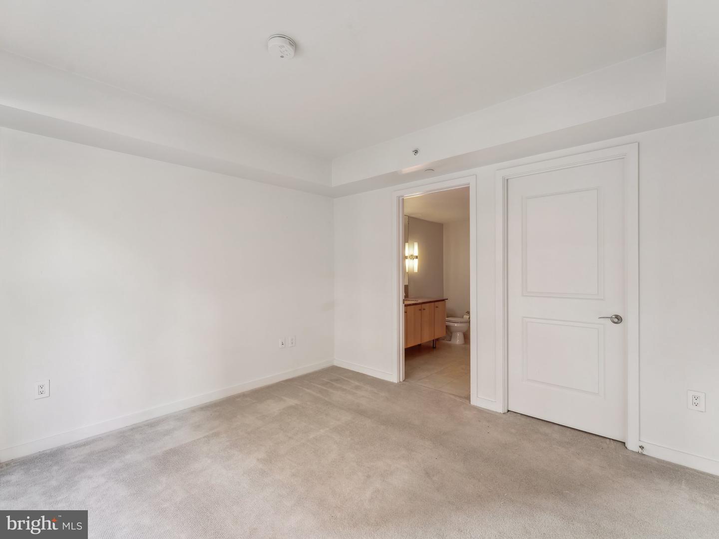 1025 1ST ST SE #202, WASHINGTON, District Of Columbia 20003, 2 Bedrooms Bedrooms, ,2 BathroomsBathrooms,Residential,For sale,1025 1ST ST SE #202,DCDC2184546 MLS # DCDC2184546