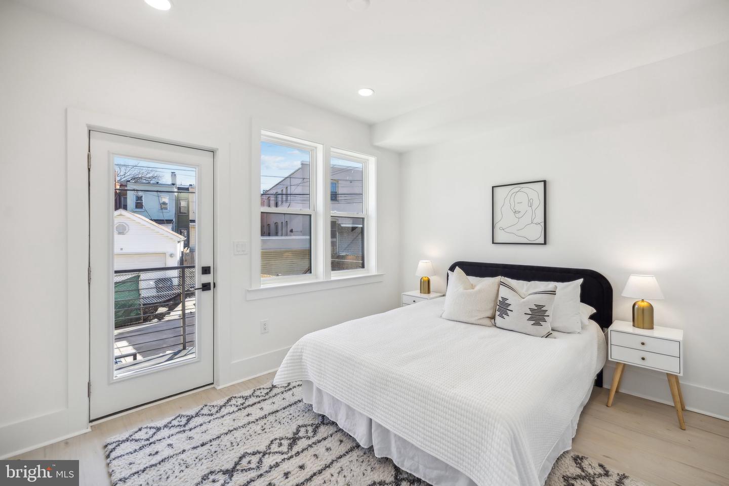 3601 10TH ST NW #1, WASHINGTON, District Of Columbia 20010, 3 Bedrooms Bedrooms, ,3 BathroomsBathrooms,Residential,For sale,3601 10TH ST NW #1,DCDC2184978 MLS # DCDC2184978