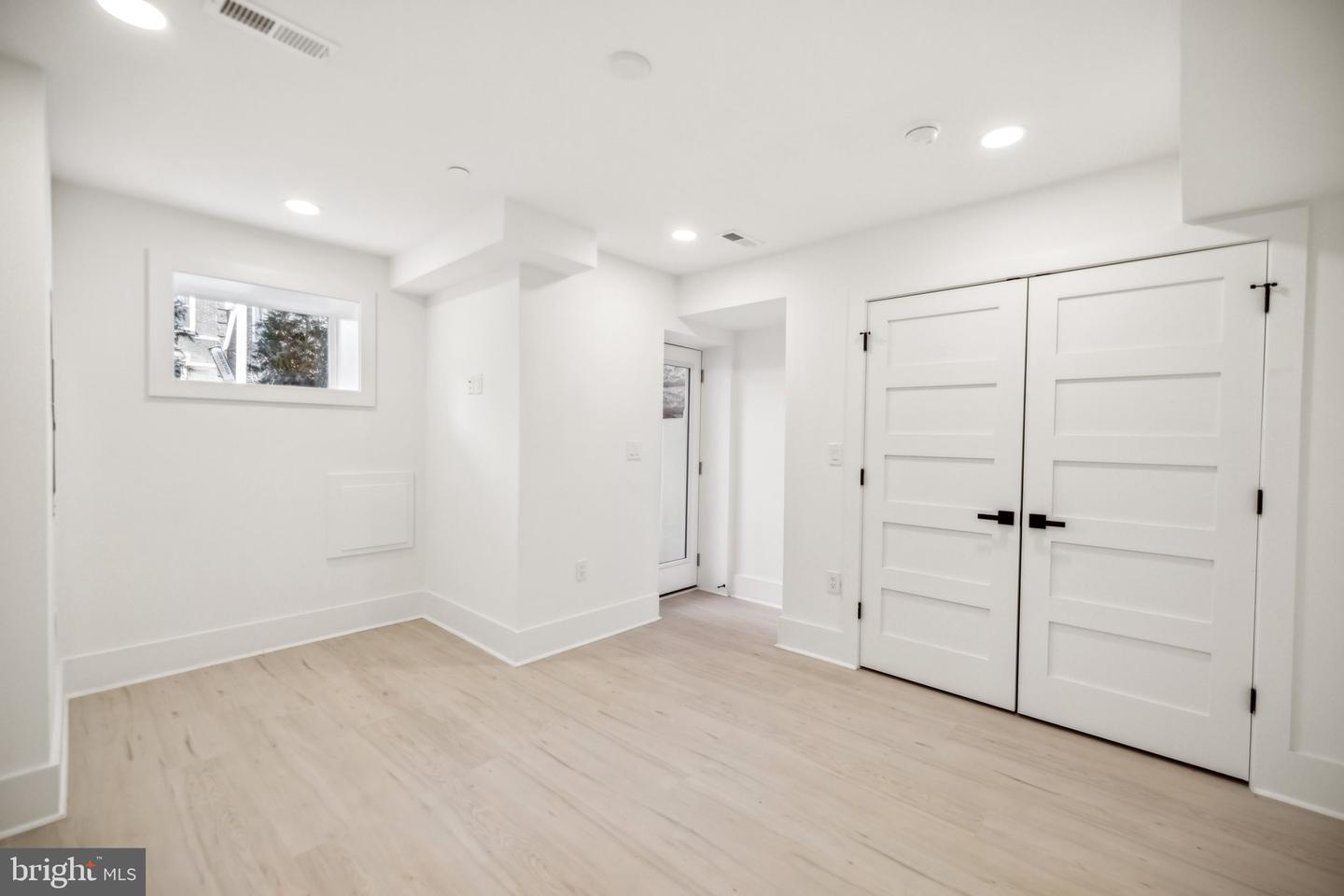 3601 10TH ST NW #1, WASHINGTON, District Of Columbia 20010, 3 Bedrooms Bedrooms, ,3 BathroomsBathrooms,Residential,For sale,3601 10TH ST NW #1,DCDC2184978 MLS # DCDC2184978