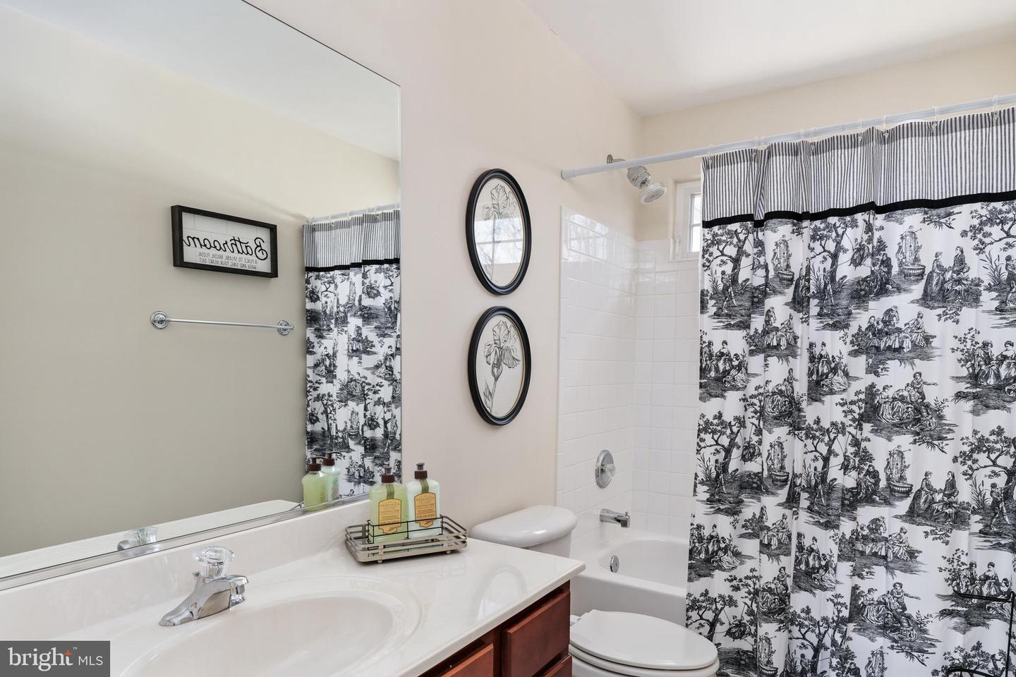 1191 VIRGINIA AVE, CULPEPER, Virginia 22701, 5 Bedrooms Bedrooms, ,5 BathroomsBathrooms,Residential,For sale,1191 VIRGINIA AVE,VACU2009750 MLS # VACU2009750