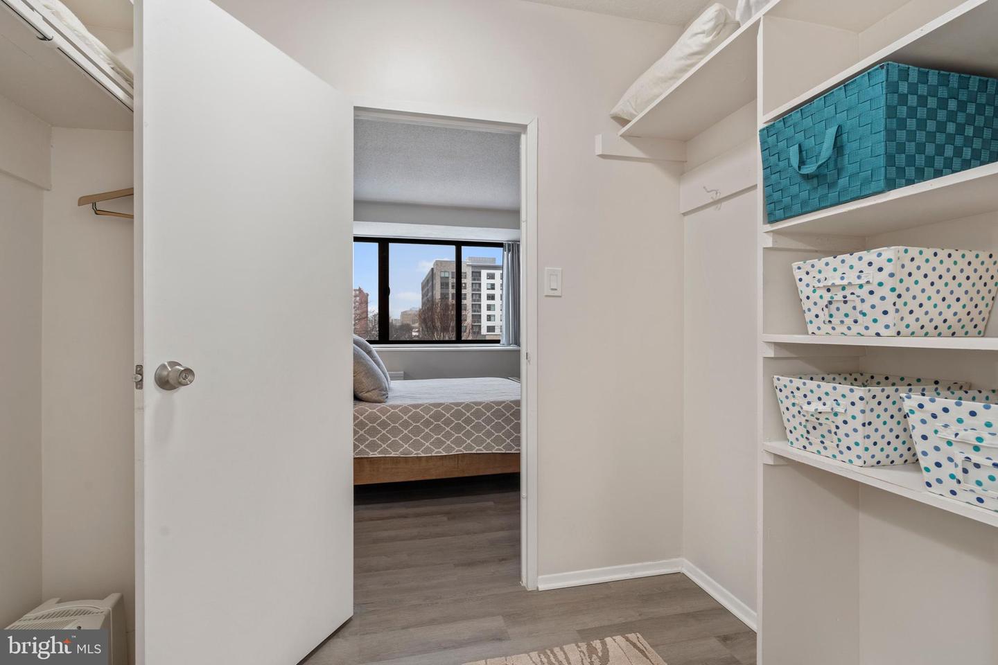 4141 N HENDERSON RD #314, ARLINGTON, Virginia 22203, ,1 BathroomBathrooms,Residential,For sale,4141 N HENDERSON RD #314,VAAR2053400 MLS # VAAR2053400