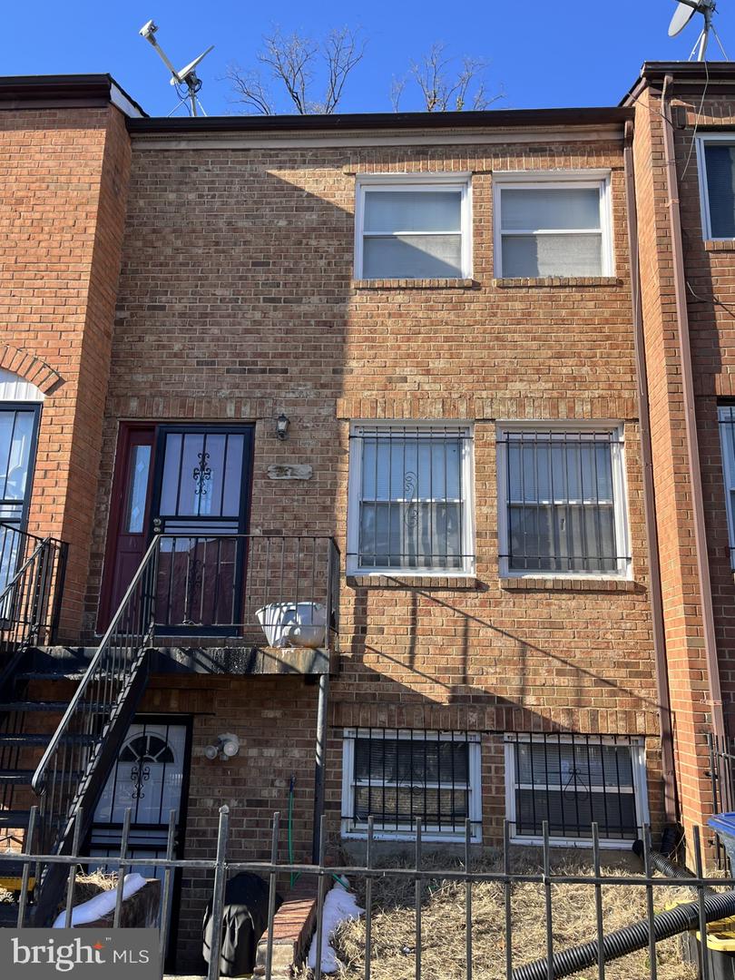 4613 6TH ST SE, WASHINGTON, District Of Columbia 20032, 4 Bedrooms Bedrooms, ,1 BathroomBathrooms,Residential,For sale,4613 6TH ST SE,DCDC2185210 MLS # DCDC2185210