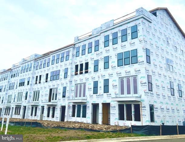 20879 MURRY FALLS TER, ASHBURN, Virginia 20147, 3 Bedrooms Bedrooms, ,2 BathroomsBathrooms,Residential,For sale,20879 MURRY FALLS TER,VALO2087874 MLS # VALO2087874
