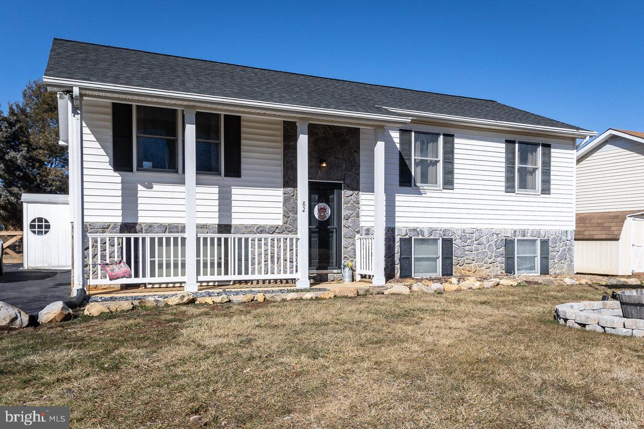 82 OX RD #10, WAYNESBORO, Virginia 22980, 3 Bedrooms Bedrooms, ,2 BathroomsBathrooms,Residential,For sale,82 OX RD #10,VAAG2000456 MLS # VAAG2000456