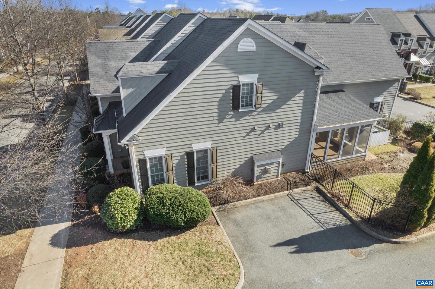 5622 UPLAND DR, CROZET, Virginia 22932, 5 Bedrooms Bedrooms, ,3 BathroomsBathrooms,Residential,For sale,5622 UPLAND DR,660871 MLS # 660871