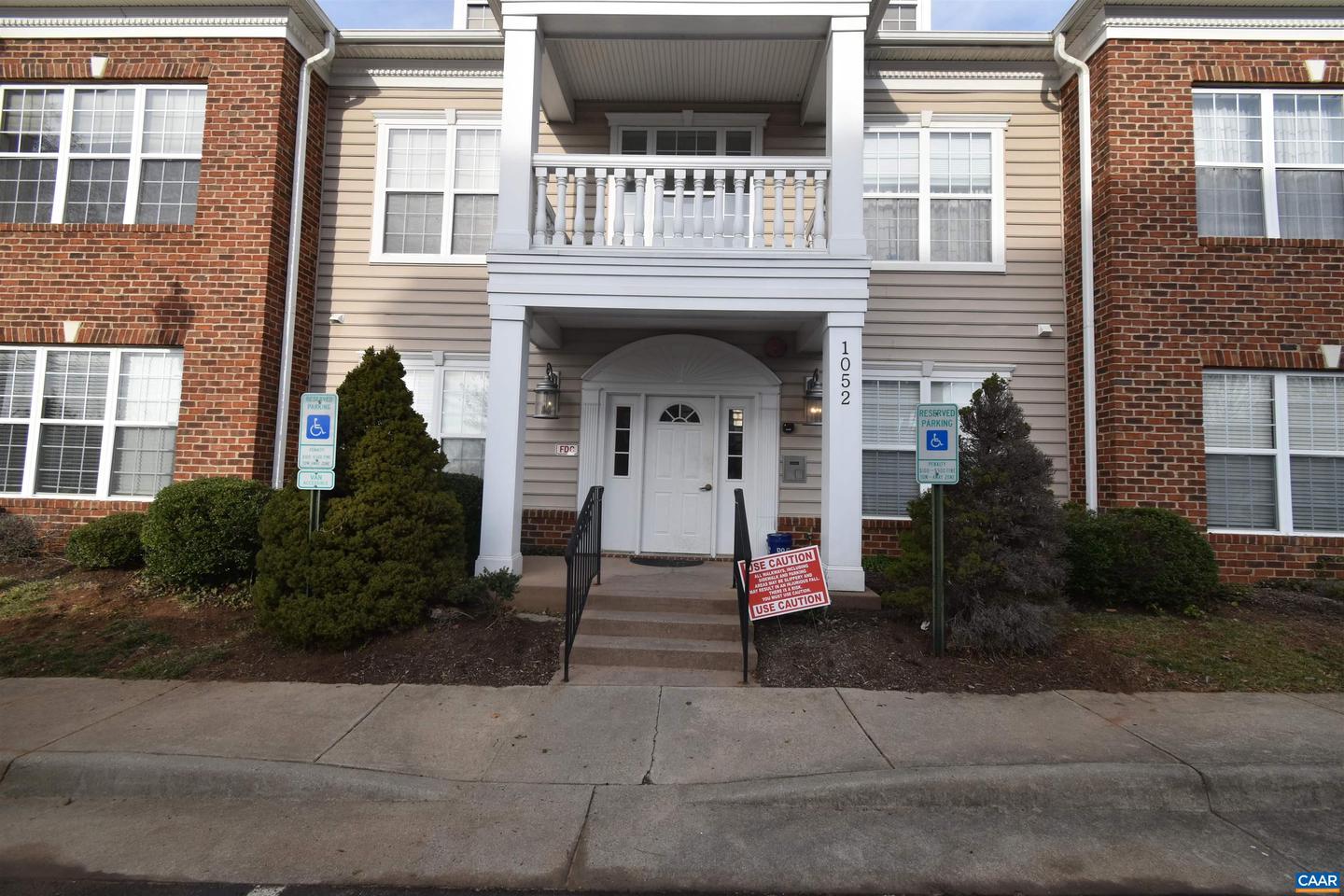 1052 GLENWOOD STATION LN #104, CHARLOTTESVILLE, Virginia 22901, 2 Bedrooms Bedrooms, ,2 BathroomsBathrooms,Residential,For sale,1052 GLENWOOD STATION LN #104,660883 MLS # 660883