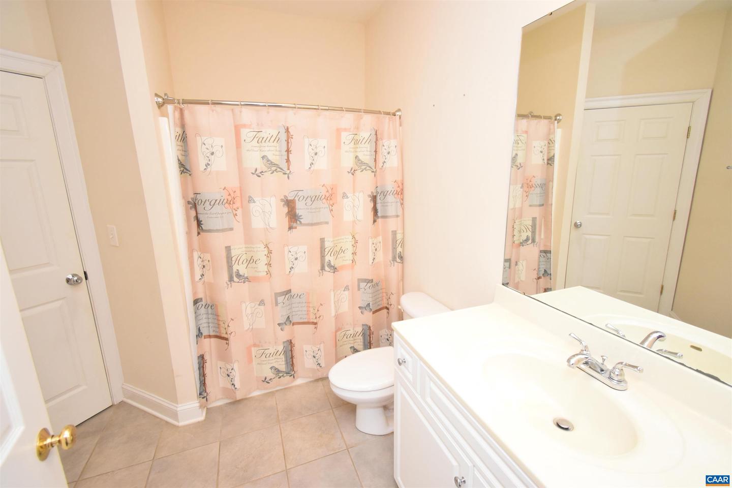1052 GLENWOOD STATION LN #104, CHARLOTTESVILLE, Virginia 22901, 2 Bedrooms Bedrooms, ,2 BathroomsBathrooms,Residential,For sale,1052 GLENWOOD STATION LN #104,660883 MLS # 660883