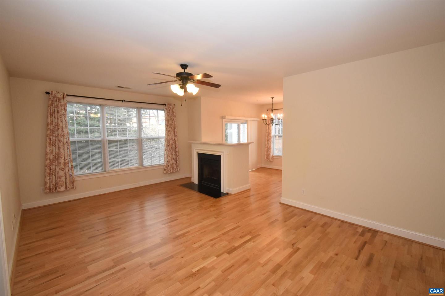 1052 GLENWOOD STATION LN #104, CHARLOTTESVILLE, Virginia 22901, 2 Bedrooms Bedrooms, ,2 BathroomsBathrooms,Residential,For sale,1052 GLENWOOD STATION LN #104,660883 MLS # 660883