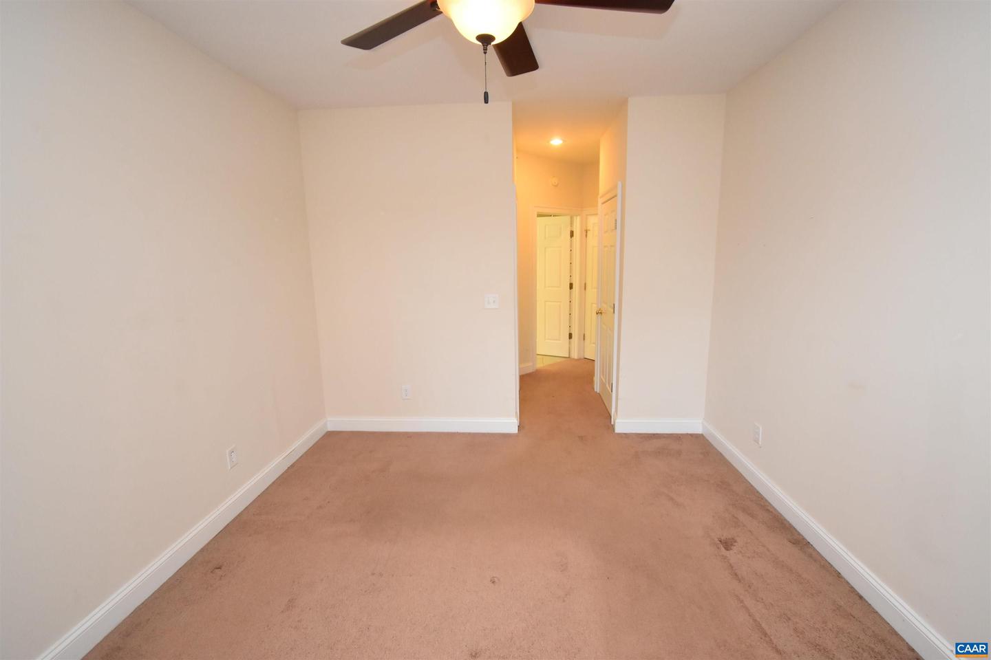 1052 GLENWOOD STATION LN #104, CHARLOTTESVILLE, Virginia 22901, 2 Bedrooms Bedrooms, ,2 BathroomsBathrooms,Residential,For sale,1052 GLENWOOD STATION LN #104,660883 MLS # 660883