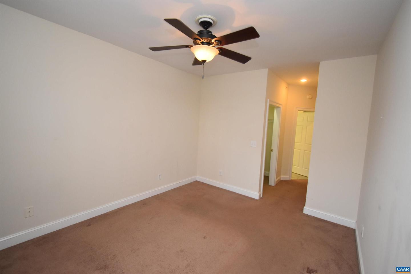 1052 GLENWOOD STATION LN #104, CHARLOTTESVILLE, Virginia 22901, 2 Bedrooms Bedrooms, ,2 BathroomsBathrooms,Residential,For sale,1052 GLENWOOD STATION LN #104,660883 MLS # 660883