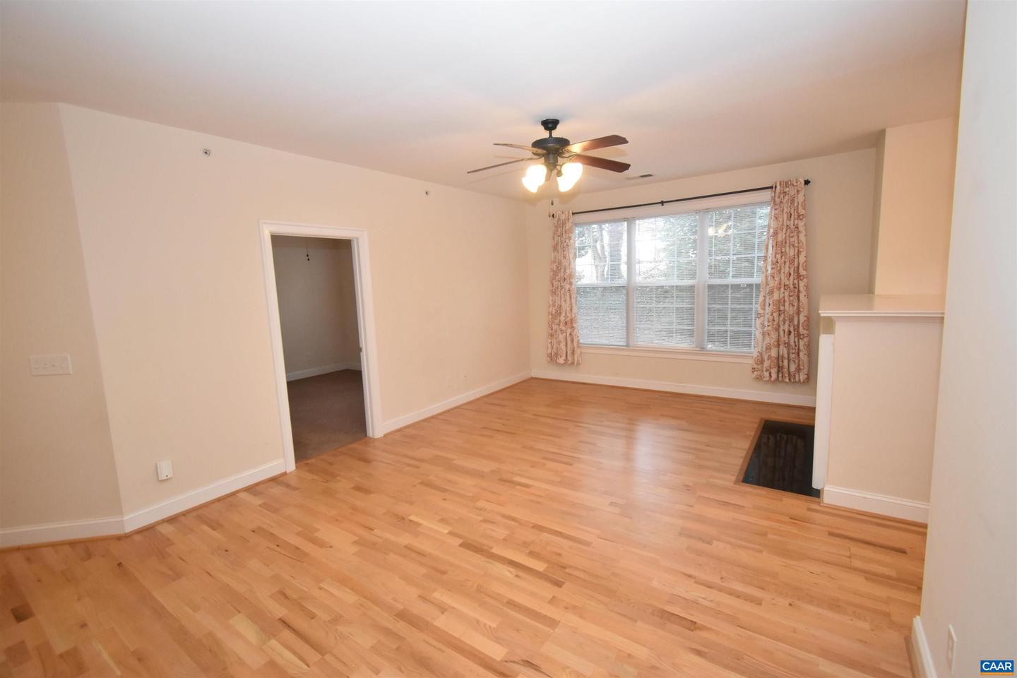 1052 GLENWOOD STATION LN #104, CHARLOTTESVILLE, Virginia 22901, 2 Bedrooms Bedrooms, ,2 BathroomsBathrooms,Residential,For sale,1052 GLENWOOD STATION LN #104,660883 MLS # 660883