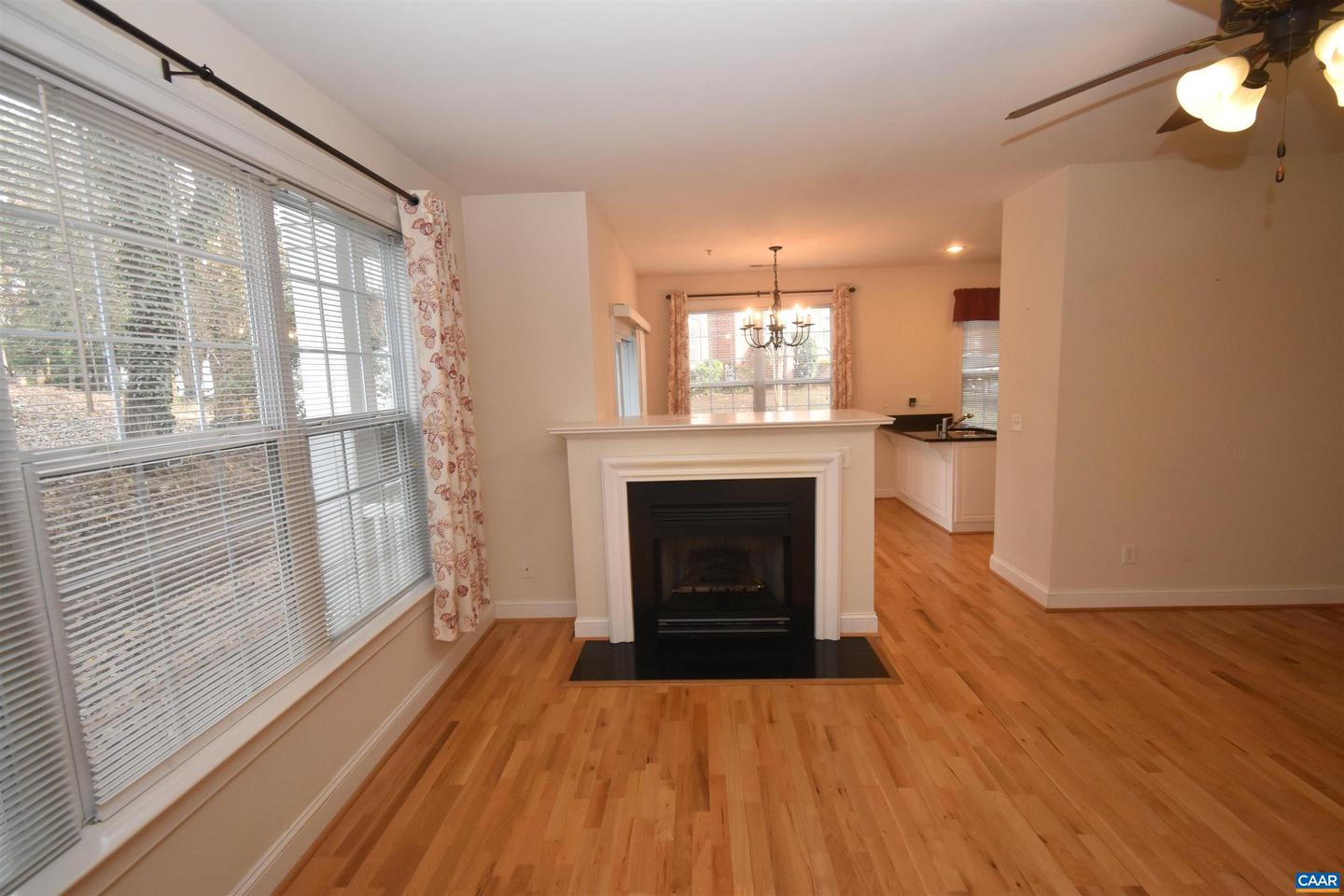 1052 GLENWOOD STATION LN #104, CHARLOTTESVILLE, Virginia 22901, 2 Bedrooms Bedrooms, ,2 BathroomsBathrooms,Residential,For sale,1052 GLENWOOD STATION LN #104,660883 MLS # 660883