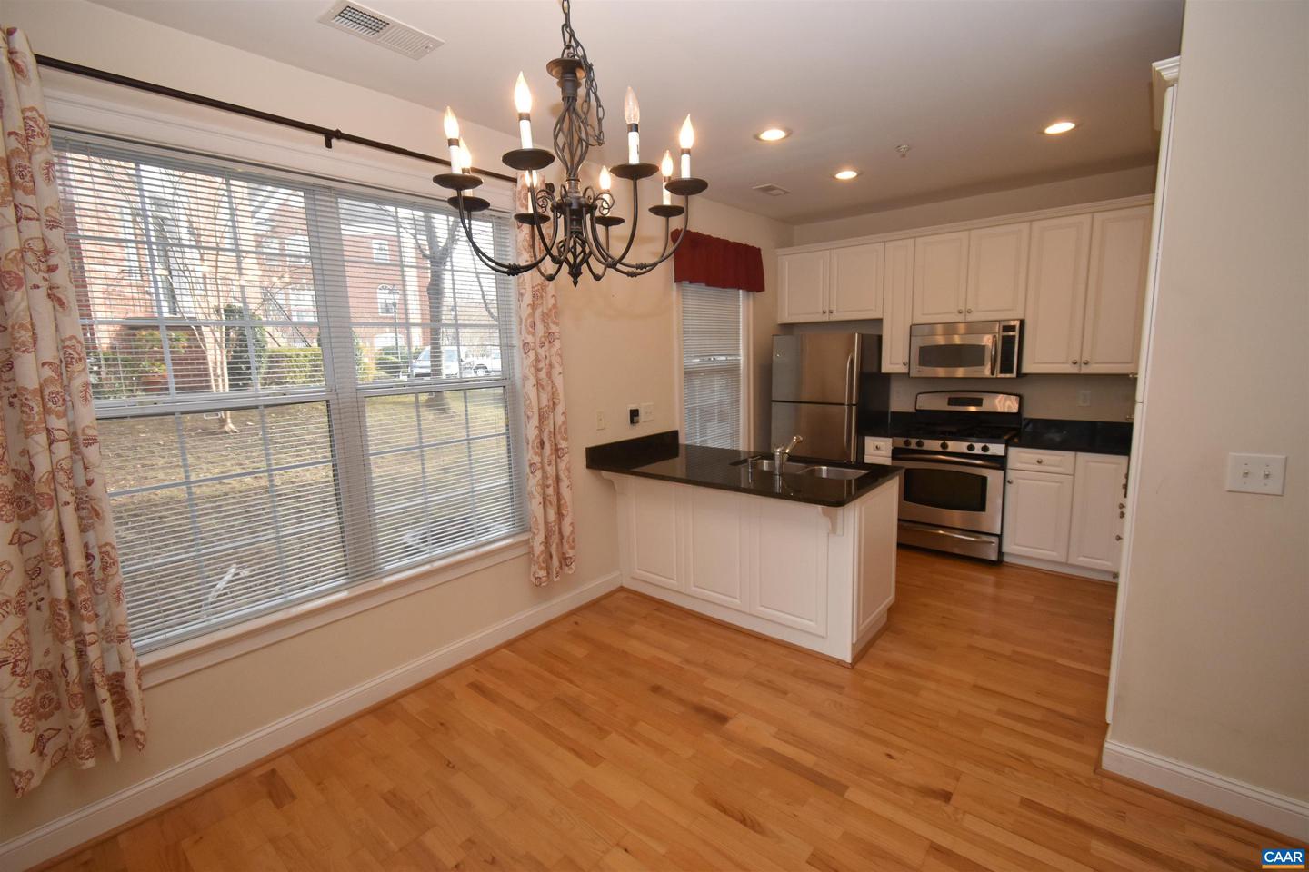 1052 GLENWOOD STATION LN #104, CHARLOTTESVILLE, Virginia 22901, 2 Bedrooms Bedrooms, ,2 BathroomsBathrooms,Residential,For sale,1052 GLENWOOD STATION LN #104,660883 MLS # 660883