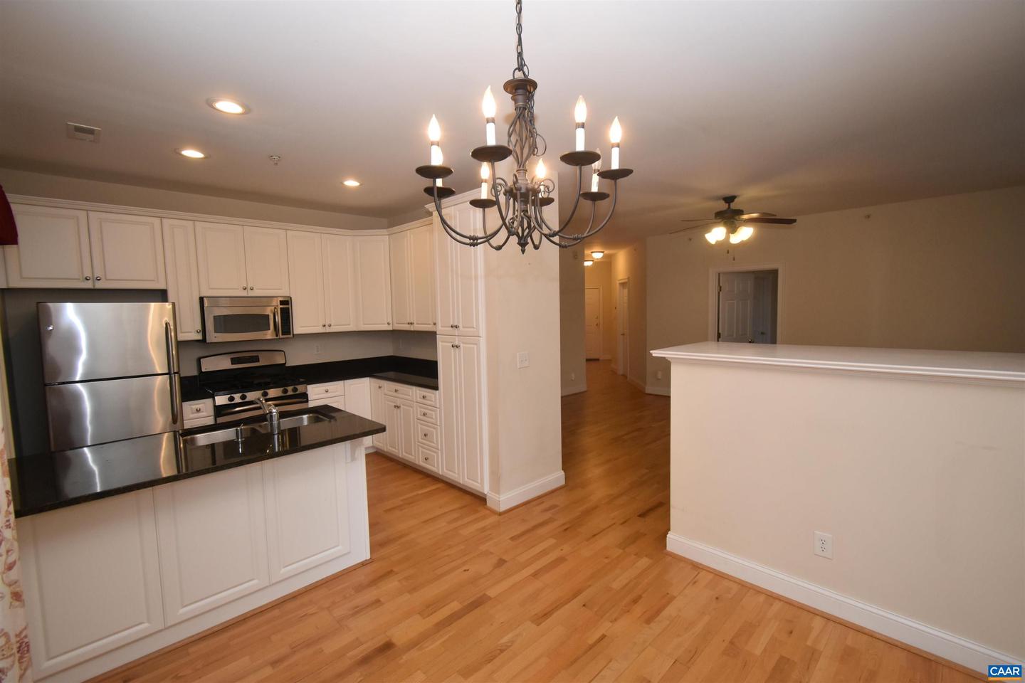 1052 GLENWOOD STATION LN #104, CHARLOTTESVILLE, Virginia 22901, 2 Bedrooms Bedrooms, ,2 BathroomsBathrooms,Residential,For sale,1052 GLENWOOD STATION LN #104,660883 MLS # 660883