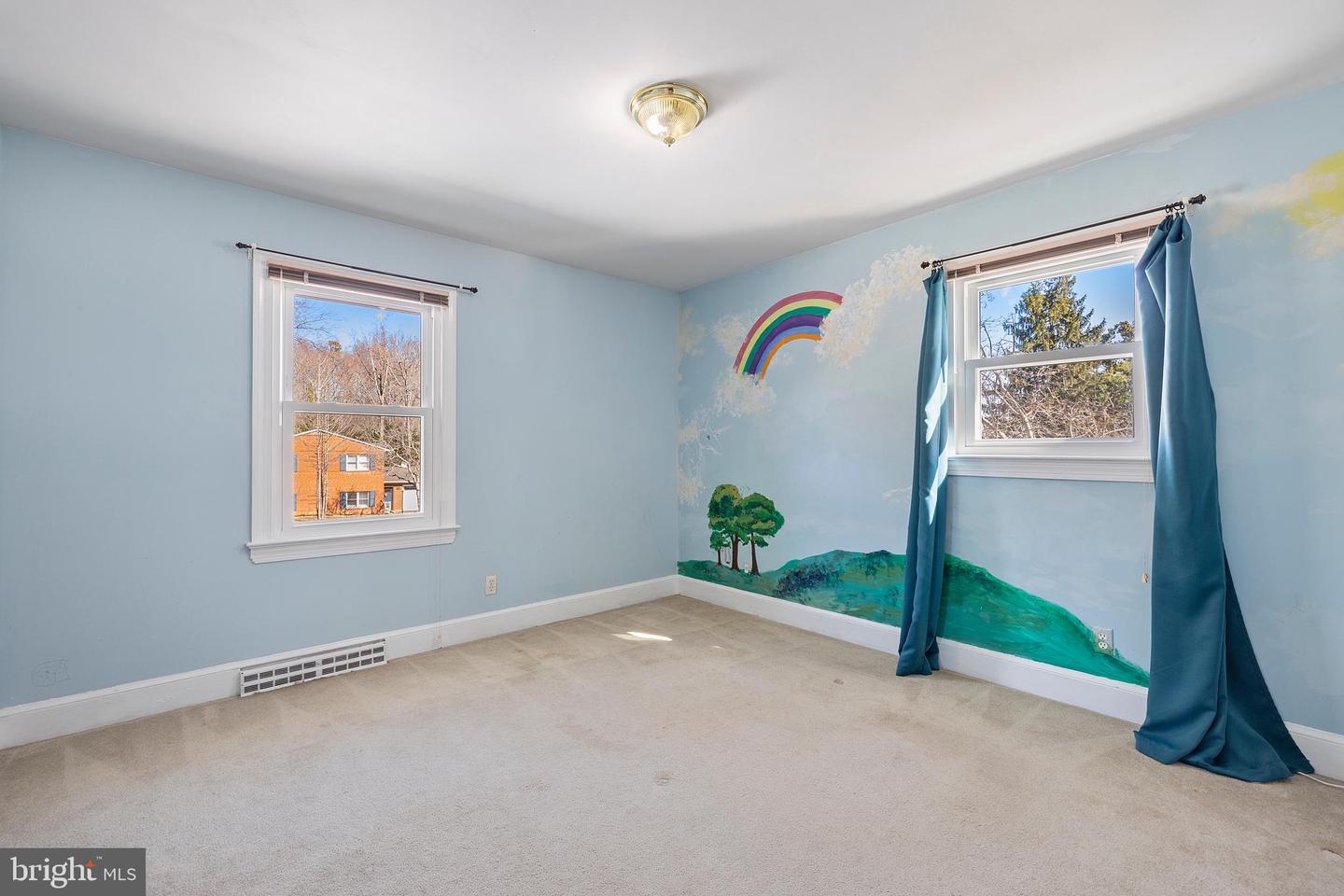 115 WOODLAND RD, FREDERICKSBURG, Virginia 22401, 5 Bedrooms Bedrooms, ,3 BathroomsBathrooms,Residential,For sale,115 WOODLAND RD,VAFB2007446 MLS # VAFB2007446