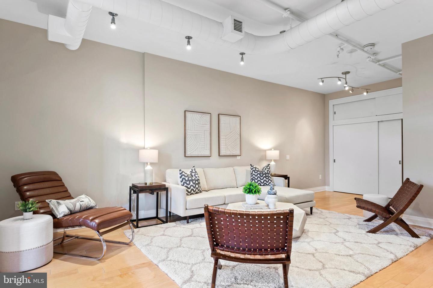 811 4TH ST NW #1011, WASHINGTON, District Of Columbia 20001, 3 Bedrooms Bedrooms, ,4 BathroomsBathrooms,Residential,For sale,811 4TH ST NW #1011,DCDC2175438 MLS # DCDC2175438
